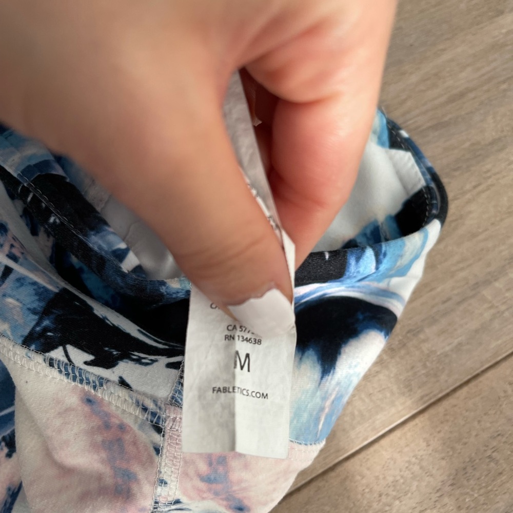 Fabletics legging! - Picture 4 of 4